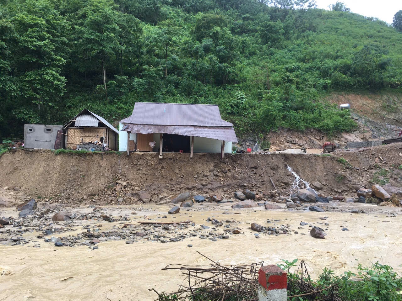 huu khuong2.jpg