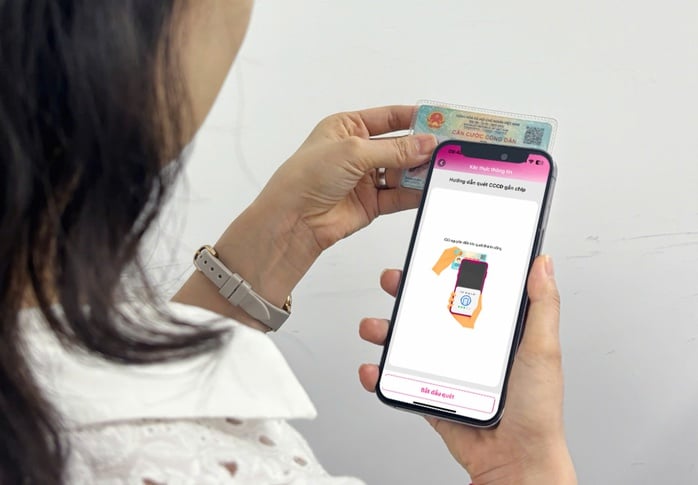 Tài khoản ngân hàng của doanh nghiệp sẽ bị dừng giao dịch từ 1-7 nếu chưa xác thực sinh trắc học - Ảnh 1.