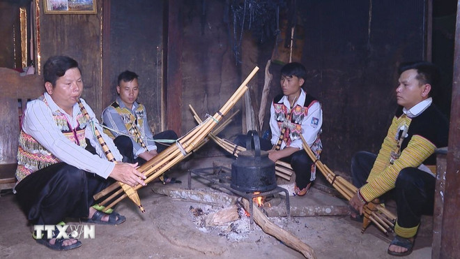 ttxvn-khen-mong1.jpg