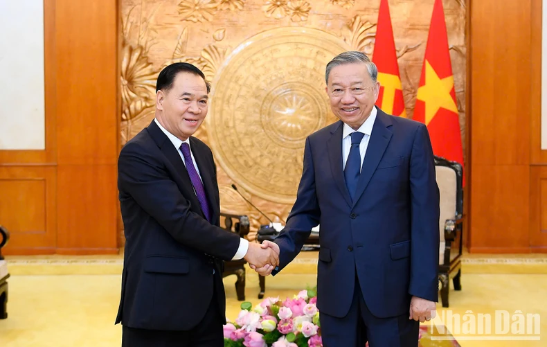 [រូបថត] អគ្គលេខាបក្ស To Lam ទទួលប្រធានការិយាល័យកណ្តាលនៃបក្សប្រជាជនបដិវត្តន៍ឡាវ រូបថត១