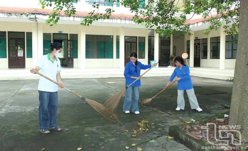 Chiến dịch “Thanh niên tình nguyện” hè là dịp để đoàn viên thanh niên đóng góp sức trẻ xây dựng quê hương, tham gia các hoạt động ý nghĩa.