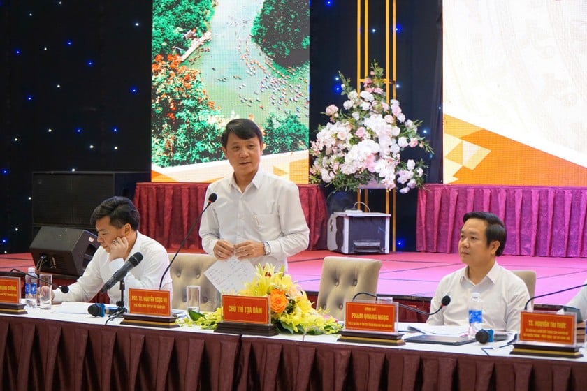 PGS.TS Nguyễn Ngọc Hà, Phó Tổng Biên tập Tạp chí Cộng sản phát biểu kết luận Toạ đàm