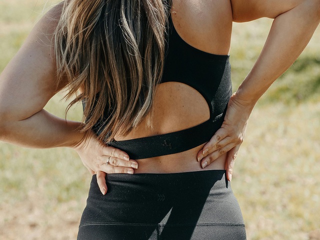Đau lưng dưới ở phụ nữ: 4 căn bệnh không được chủ quan- Ảnh 1.