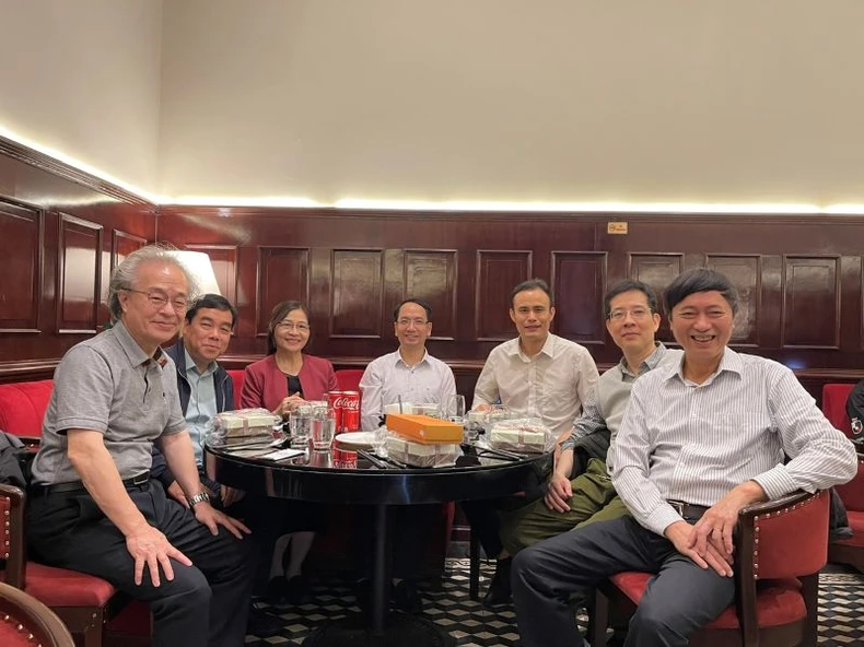  Nhà khoa học có nhiều đóng góp cho nghiên cứu khoa học ở Việt Nam ảnh 3