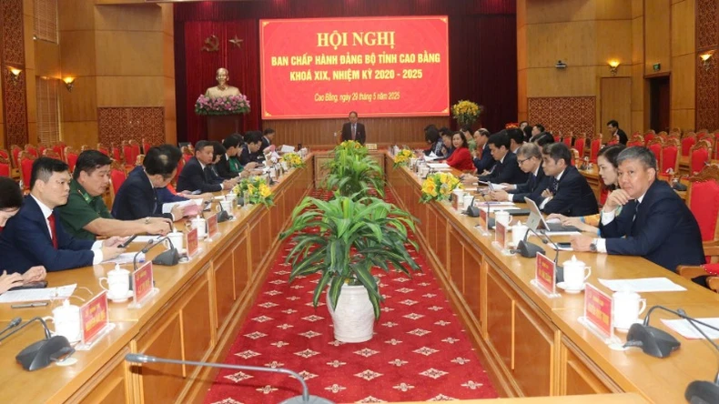 Cao Bang elige dos subsecretarios adicionales del Comité Provincial del Partido foto 2
