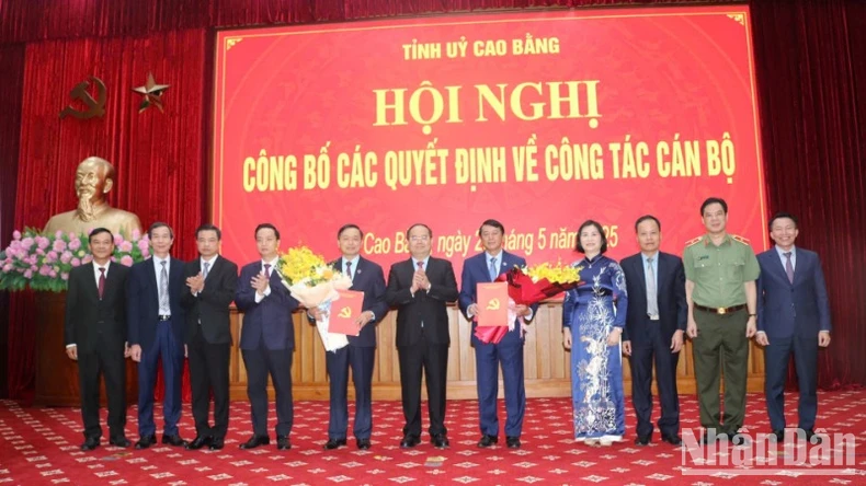 Cao Bang elige dos subsecretarios adicionales del Comité Provincial del Partido foto 3