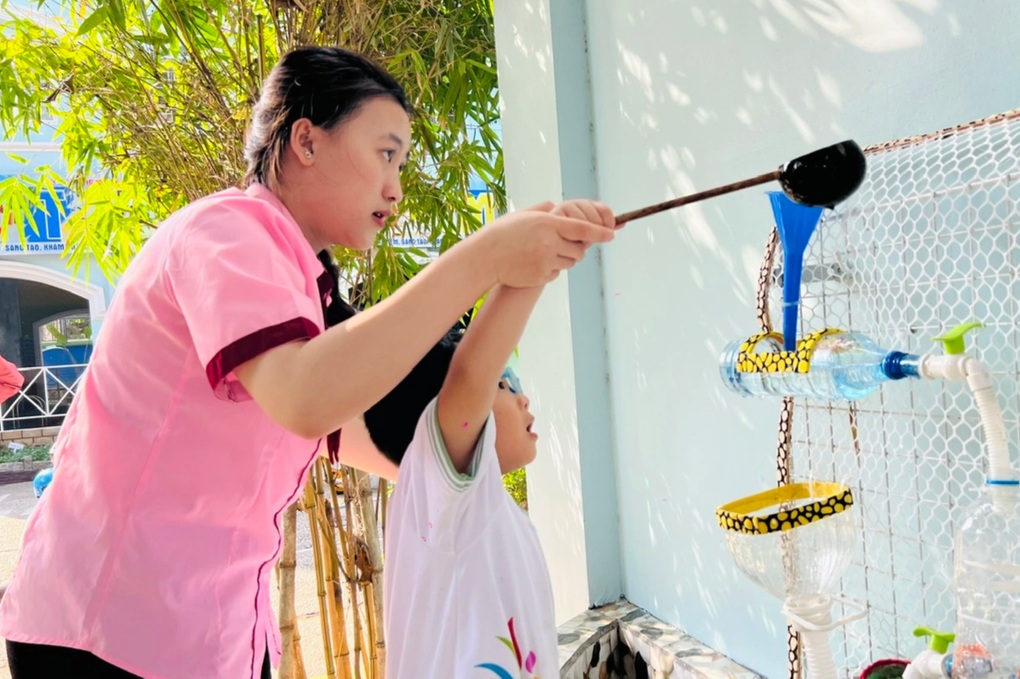 Từ vụ hiệu trưởng nói giáo viên là “gái bao”, cô giáo nhớ cảnh… đồ bỏ đi - 2