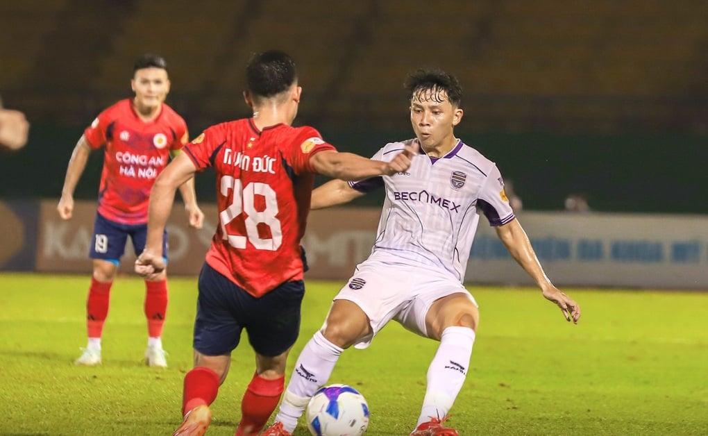 Tiến Linh ngồi dự bị, Bình Dương thua ngược CLB Công an Hà Nội - 1