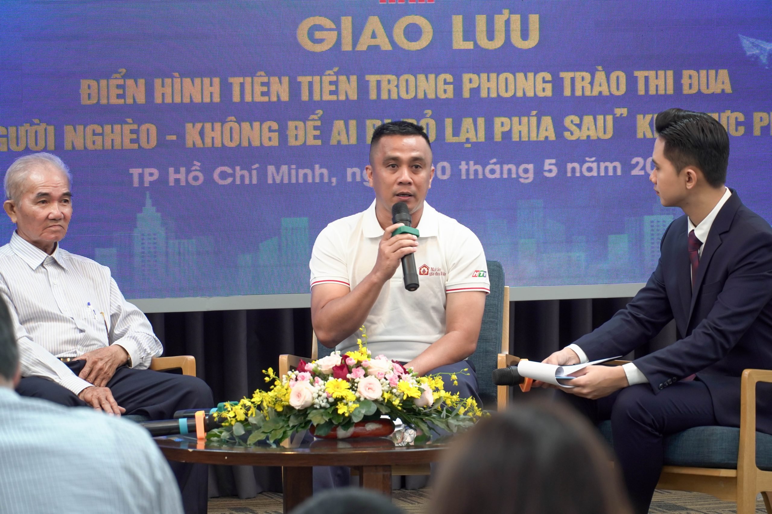 Ông Trần Đình Tài, Quyền Phó Tổng giám đốc Tập đoàn Hoa Sen chia sẻ về câu chuyện đồng hành cùng trẻ mồ côi, trẻ em có hoàn cảnh khó khăn của chương trình “Mái ấm gia đình Việt”.