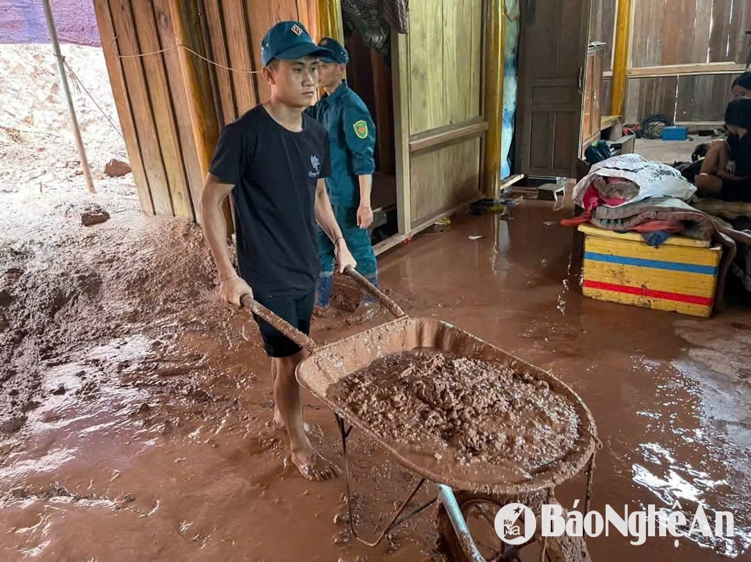 Giúp dân Mỹ Lý
