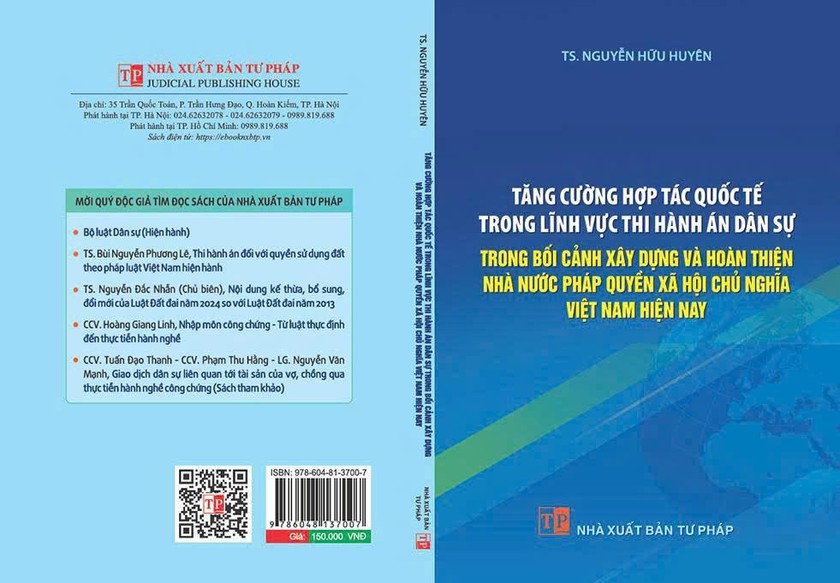 Cuốn sách giới thiệu tới bạn đọc nội dung lý luận và thực tiễn về thi hành án dân sự ở Việt Nam gắn với yêu cầu tất yếu về hợp tác quốc tế.