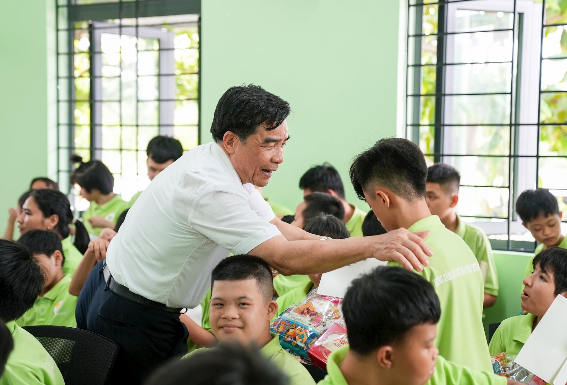 THIEU NHI 4