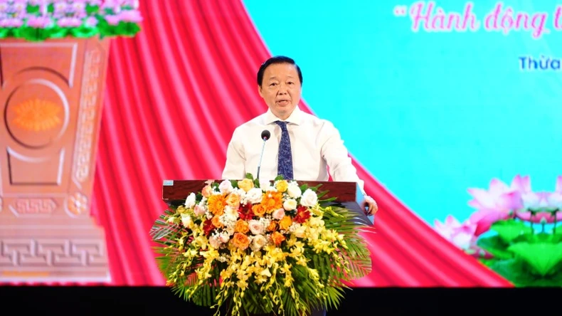 Le vice-Premier ministre Tran Hong Ha assiste à la cérémonie de lancement du Mois d'action pour les enfants 2024 photo 2