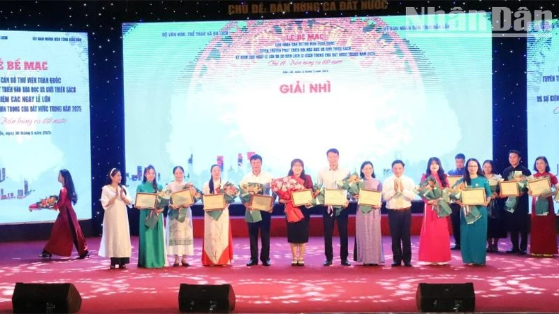 Bế mạc Liên hoan Cán bộ thư viện toàn quốc tuyên truyền phát triển văn hóa đọc và giới thiệu sách ảnh 5