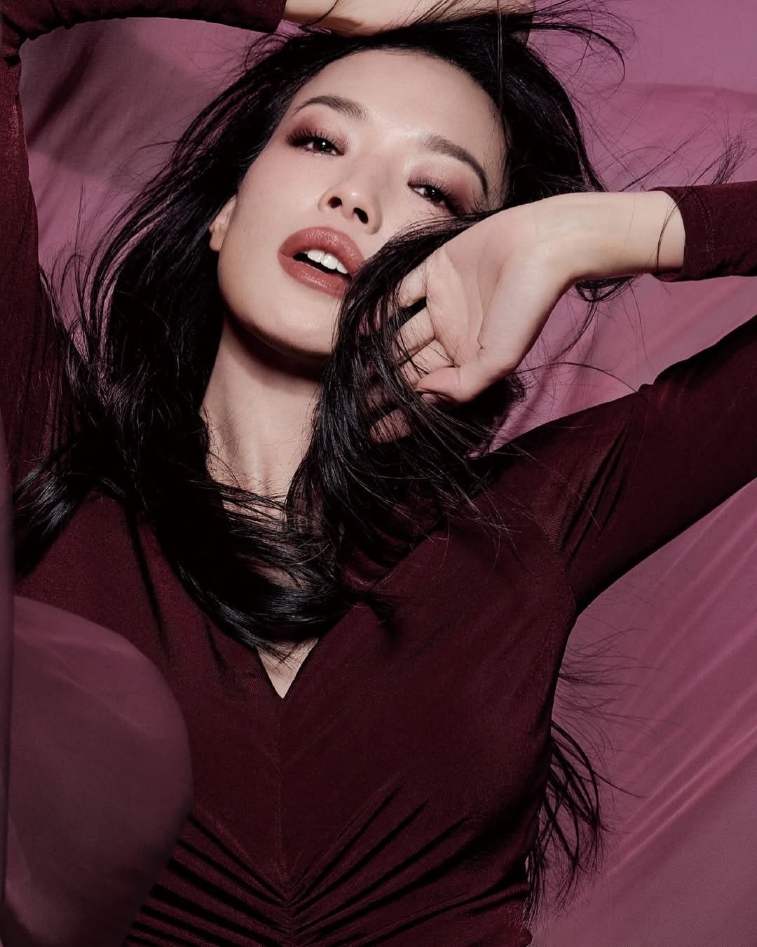 Thư Kỳ như bị thời gian bỏ quên, vẫn là biểu tượng nhan sắc ở tuổi 49 - 3