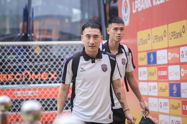 ផ្សាយផ្ទាល់ Becamex Binh Duong vs CAHN, 18:00 May 30: Big attack party photo 3