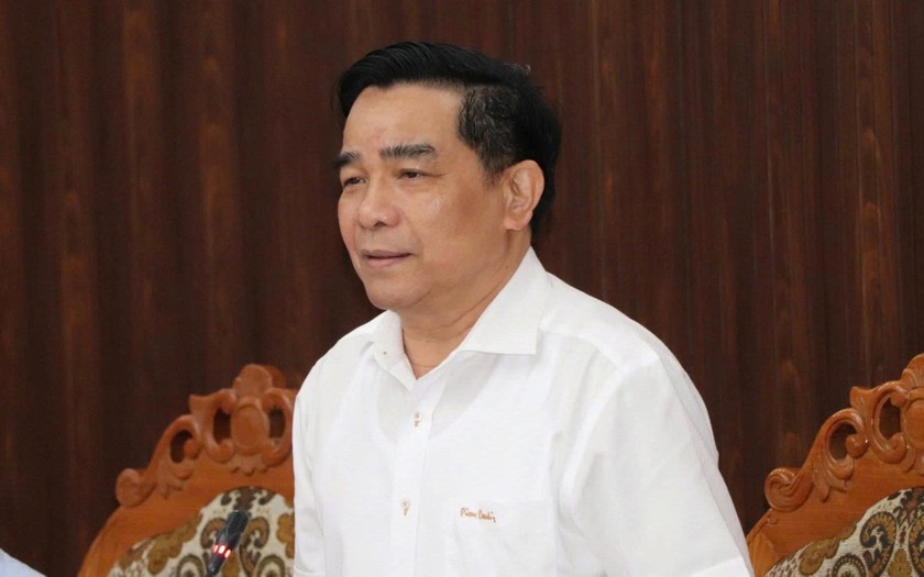Chủ tịch UBND tỉnh Quảng Nam Lê Văn Dũng yêu cầu từng sở, ngành, địa phương khẩn trương tháo gỡ vướng mắc, hoàn thiện thủ tục để sớm đưa hàng loạt mỏ cát vào khai thác.