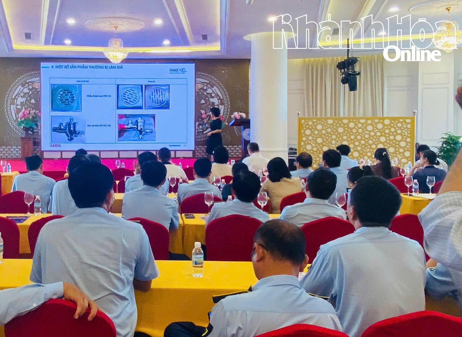 Quang cảnh buổi tập huấn