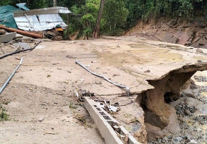 Tại huyện Tương Dương, lũ quét xảy ra tại các xã Nhôn Mai, Hữu Khuông...