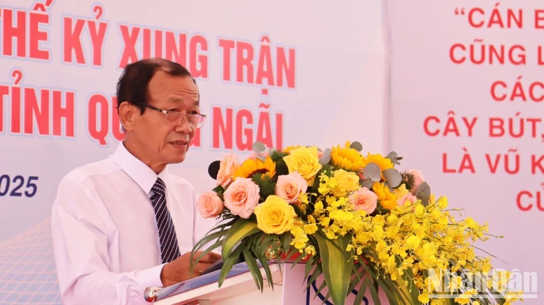 Quảng Ngãi khai mạc trưng bày chuyên đề Báo chí cách mạng Việt Nam-Một thế kỷ xung trận ảnh 1
