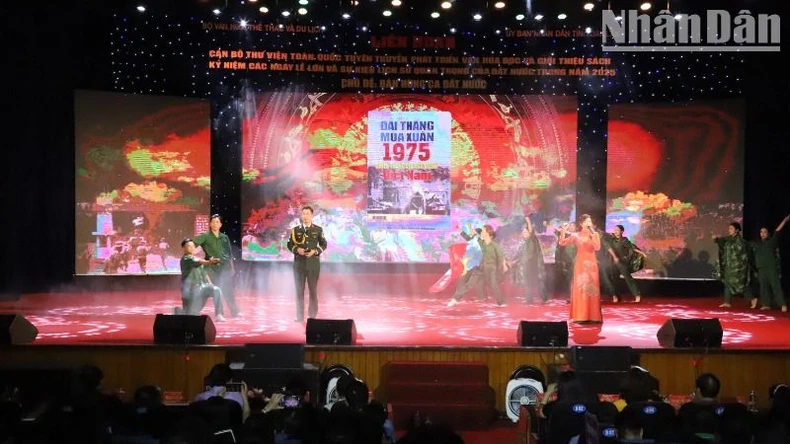 Bế mạc Liên hoan Cán bộ thư viện toàn quốc tuyên truyền phát triển văn hóa đọc và giới thiệu sách ảnh 1