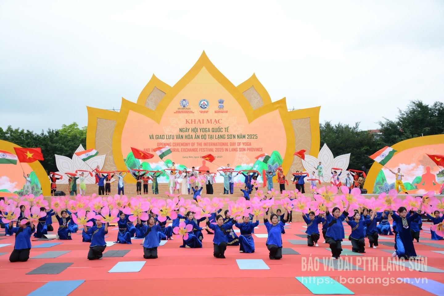 Tiết mục khai mạc đặc sắc