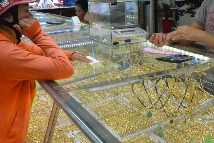 Giá vàng hôm nay, 31-5: Bất ngờ lao dốc - Ảnh 1.