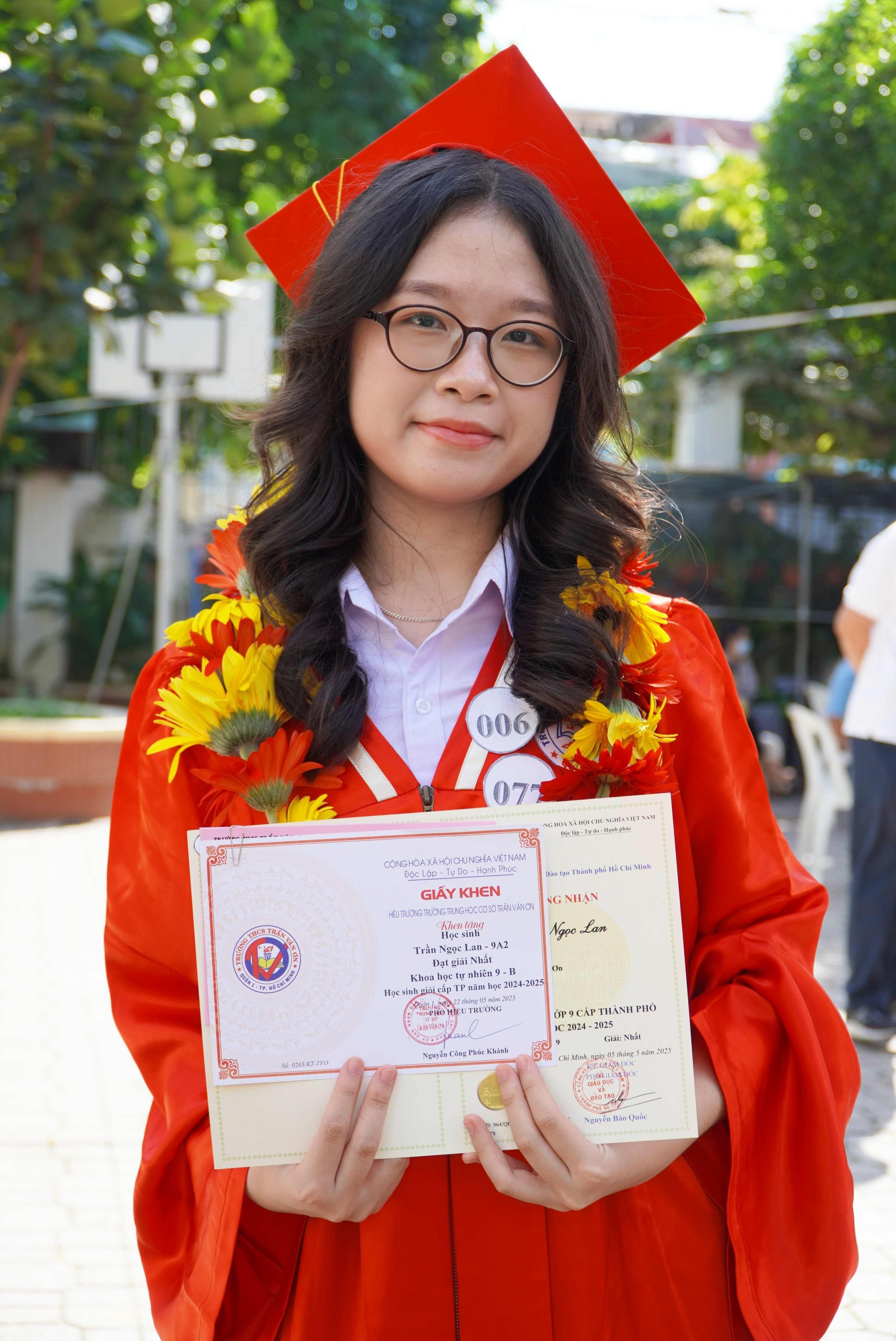 Khoảnh khắc trong veo tuổi 15, học sinh lớp 9 chào đón bước ngoặt mới - 3