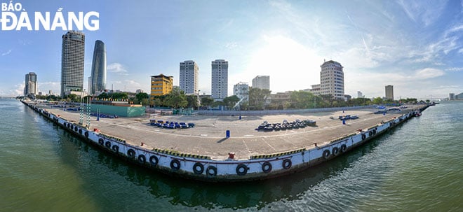 Toàn cảnh bãi pháo hoa của hai đội Việt Nam 1- Phần Lan chuẩn bị cho đêm khai mạc. 