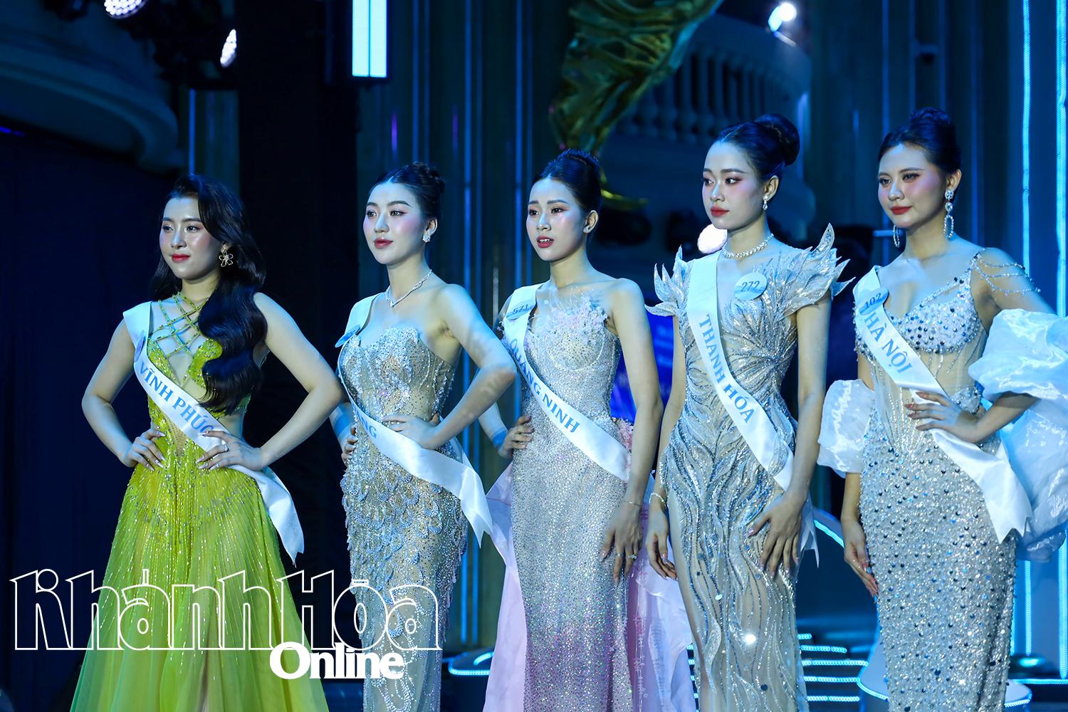បេក្ខនារីកំពូលទាំង 5 នឹងចូលរួមក្នុងជុំអាកប្បកិរិយា។