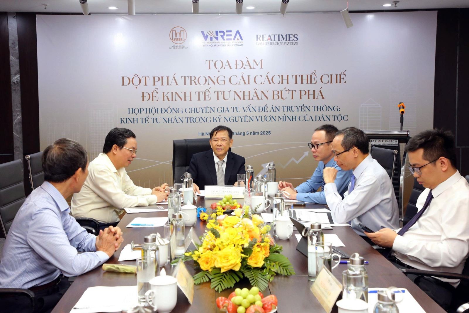 Đột phá thể chế: Mở đường cho kinh tế tư nhân bứt phá