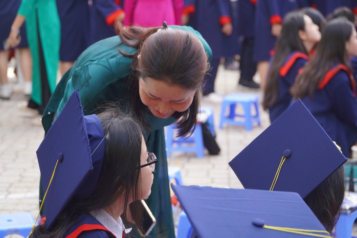 Không thể quên bóng dáng tảo tần của ba mẹ, thầy cô!- Ảnh 10.