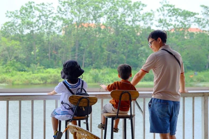Thiếu nhi hào hứng tìm hiểu văn hóa dân gian qua hàng trăm mẫu diều truyền thống ảnh 3