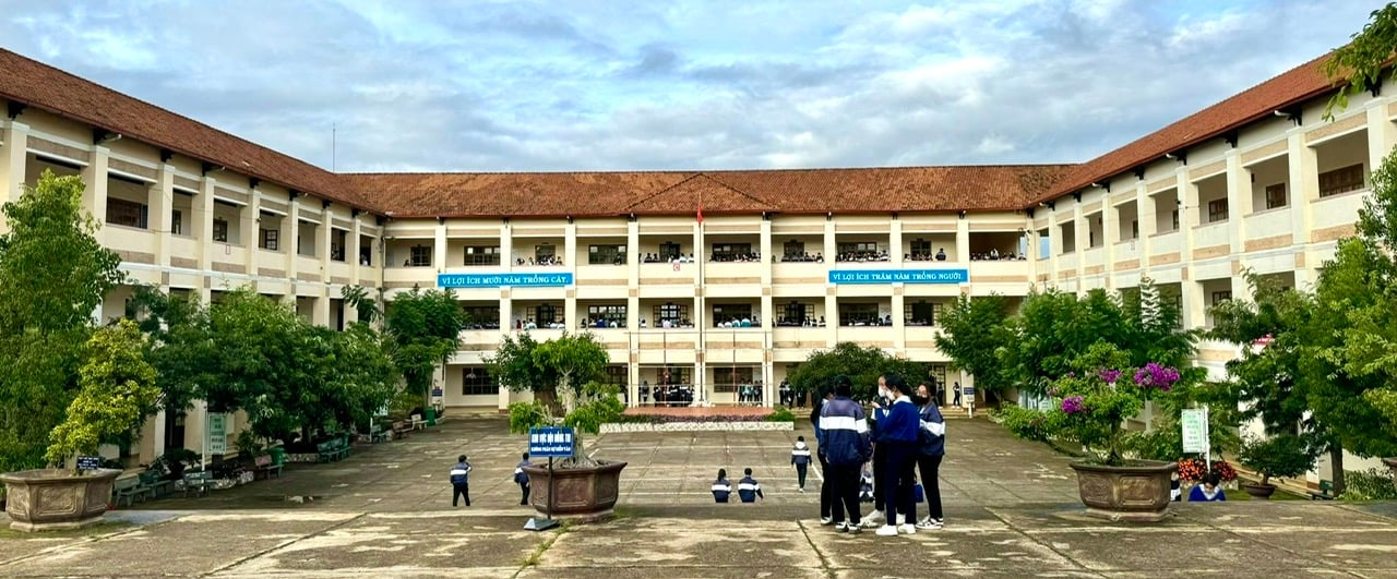 Trường THPT Lang Biang là điểm thu duy nhất trên địa bàn huyện Lạc Dương