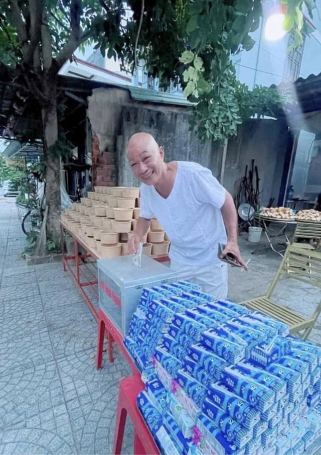 Künstler bemalt Gesichter für wohltätige Zwecke – Foto 6.