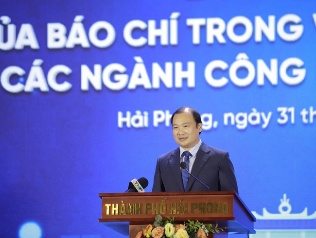 "Mỗi toàn soạn báo phải trở thành một ngôi nhà văn hóa" - Ảnh 3.
