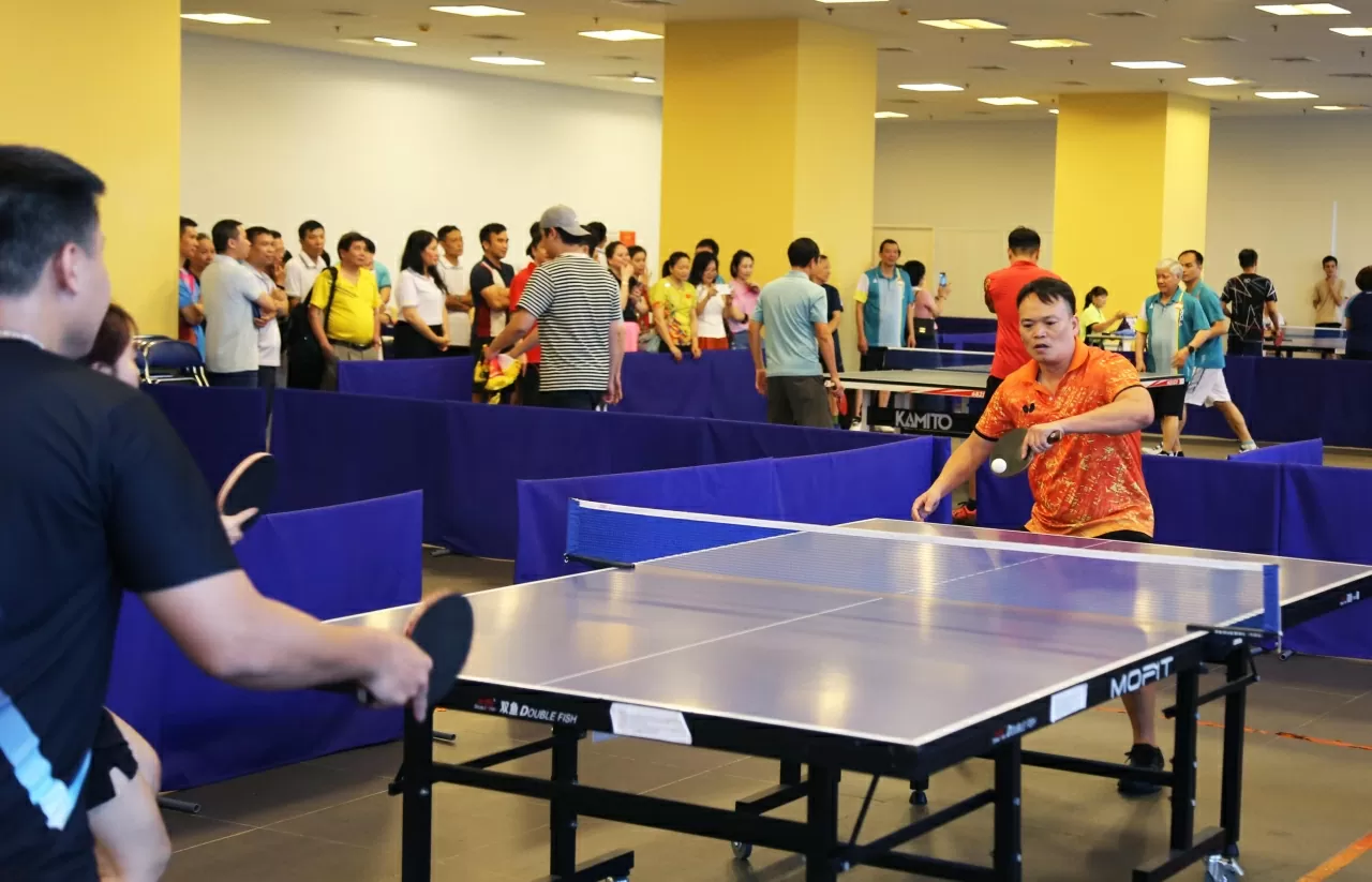 Giải Giao lưu bóng bàn là cơ hội để cọ sát, học hỏi, tăng cường tình đoàn kết, gắn bó, thêm niềm vui, phẩn khởi trong lao động để tiếp tục hoàn thành xuất sắc các nhiệm vụ được giao trong thời gian tới. (Ảnh: Thành Long) Giải Giao lưu bóng bàn là cơ hội để cọ sát, học hỏi, tăng cường tình đoàn kết, gắn bó, thêm niềm vui, phẩn khởi trong lao động để tiếp tục hoàn thành xuất sắc các nhiệm vụ được giao trong thời gian tới. (Ảnh: Thành Long)