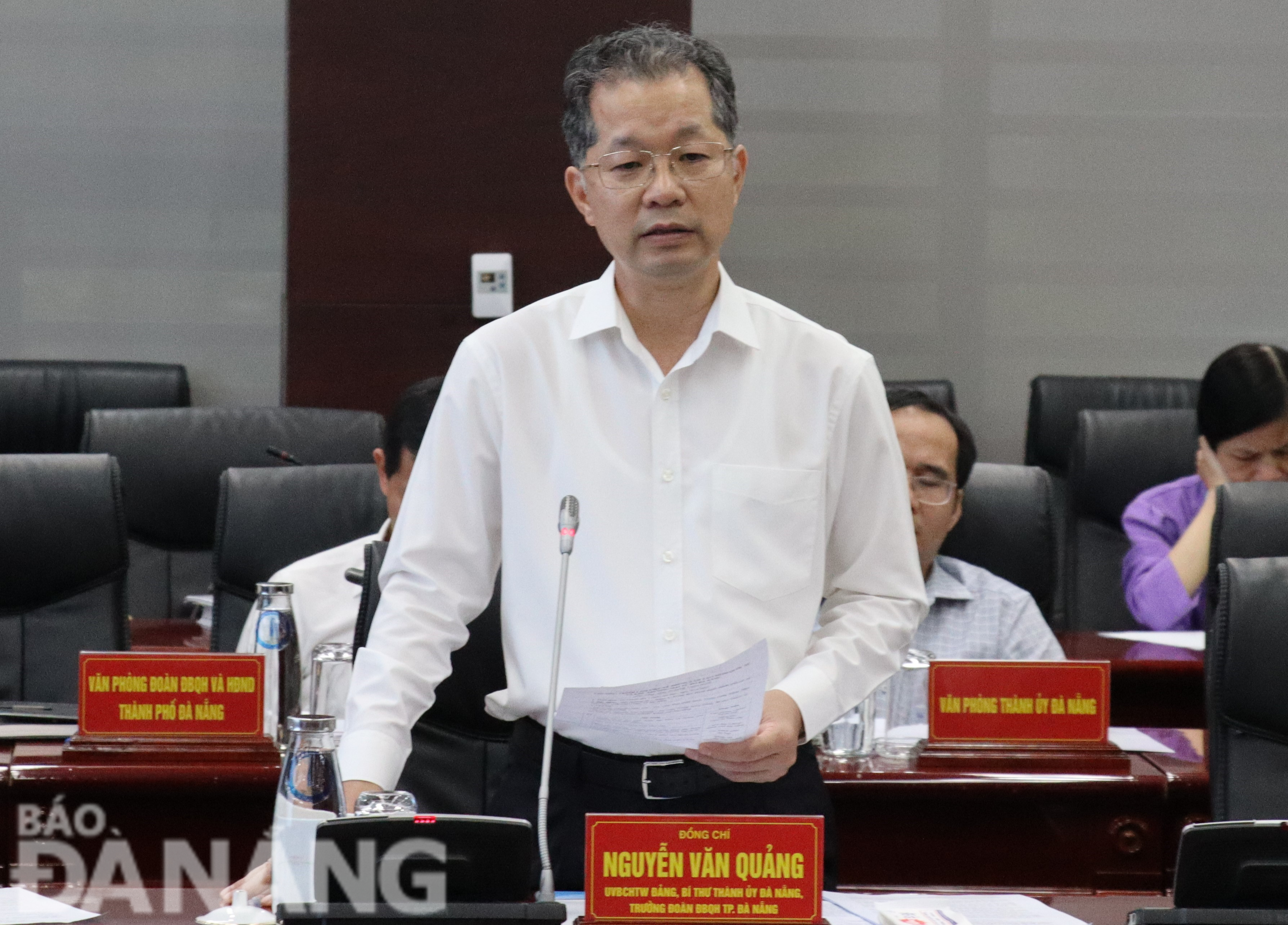 Bí thư Thành ủy Đà Nẵng Nguyễn Văn Quảng phát biểu tại buổi làm việc. Ảnh: M.QUẾ