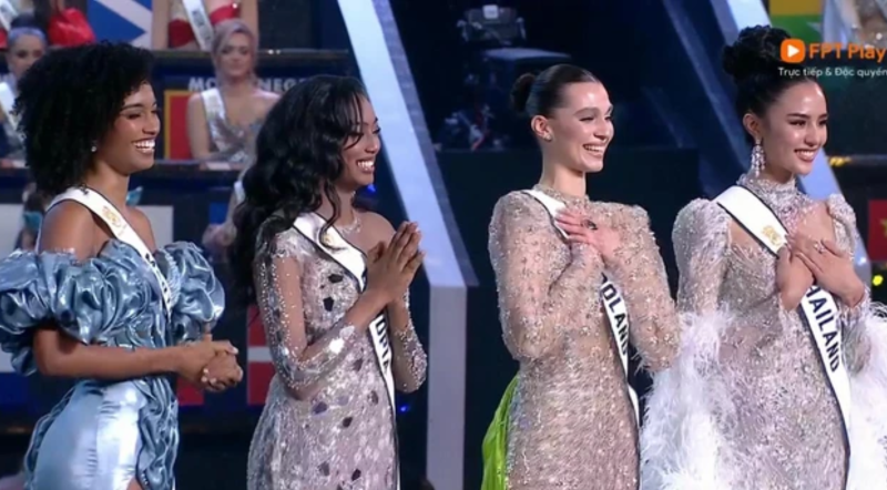 Từ trái sang, Top 4 người đẹp đứng đầu 4 châu lục: Aurélie Joachim (Martinique) – đại diện khu vực châu Mỹ-Caribe, Bamlak Dereje (Ethiopia) – đại diện châu Phi, Justyna Pankowska (Ba Lan) – châu Âu, và Suchata Chuangsri (Thái Lan) – châu Á &amp; Thái Bình Dương.