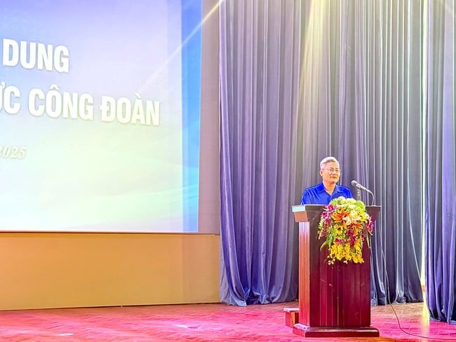 Hội nghị triển khai một số nội dung sắp xếp tổ chức Công đoàn - Ảnh 1.