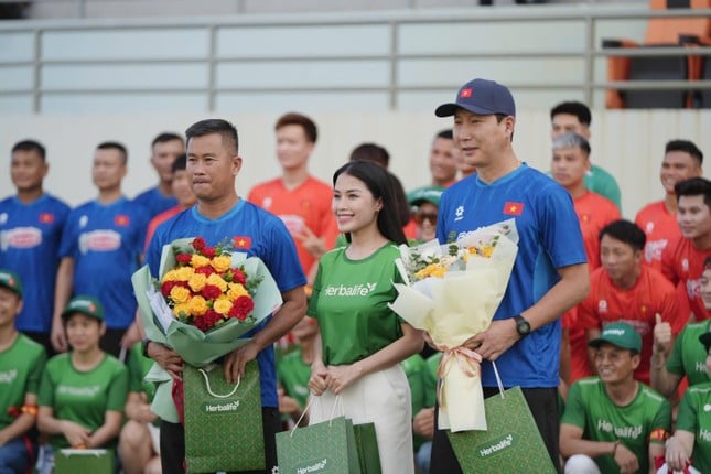 Herbalife Vietnam продолжает сотрудничать с Федерацией футбола Вьетнама фото 1