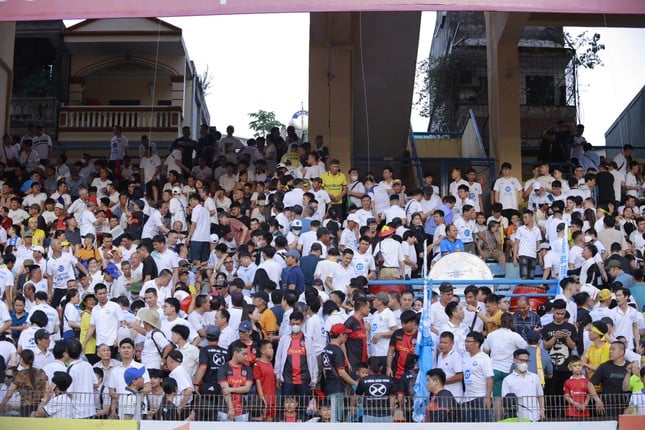 En directo: Hanoi FC vs Nam Dinh Blue Steel 0-0 (H1): Hanoi contraataca peligrosamente (foto 8)