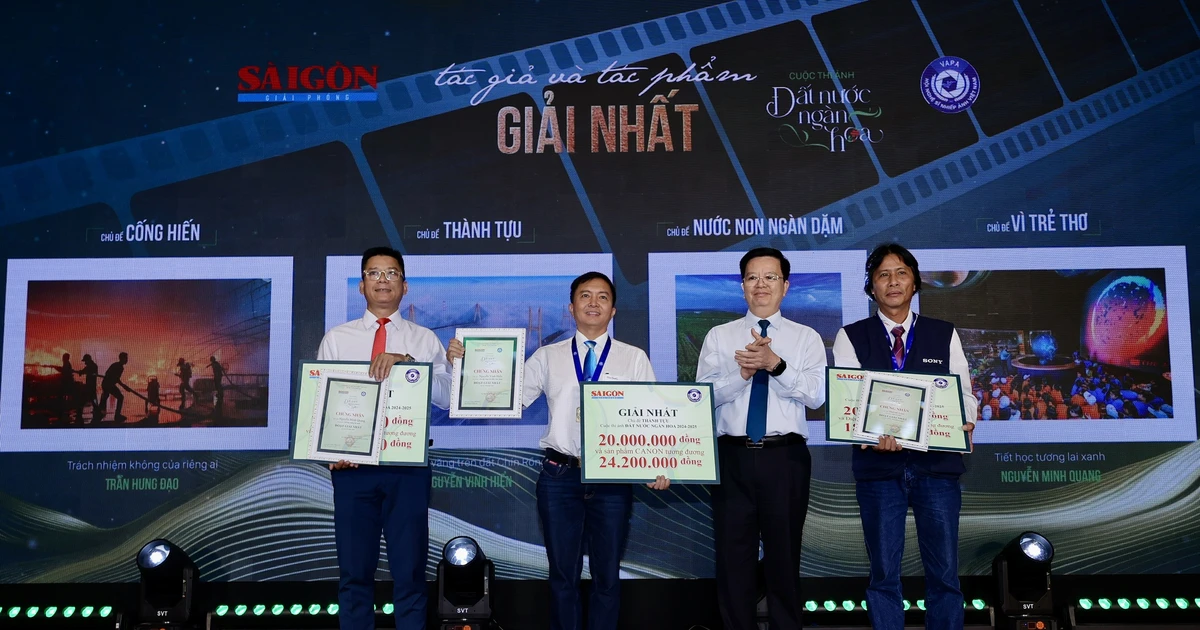 Tôn vinh những khoảnh khắc giá trị về hành trình phát triển của đất nước