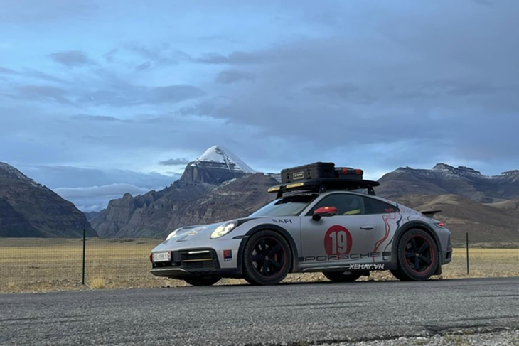 Porsche 911 Dakar cua dai gia Hai Phong cham moc 75.000 km-Hinh-4