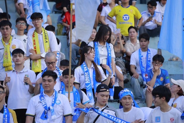 En directo: Hanoi FC vs Nam Dinh Blue Steel 0-0 (H1): Hanoi contraataca peligrosamente (foto 5)
