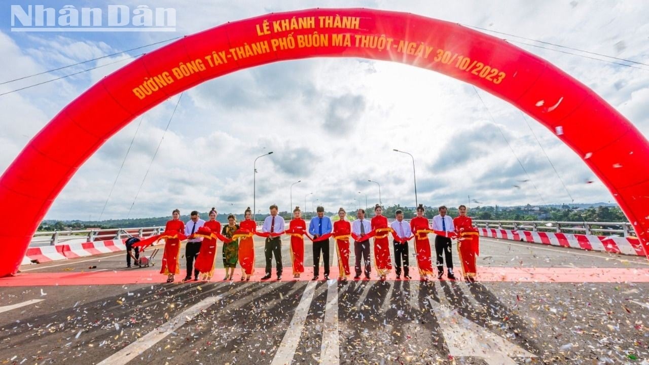 Thành phố Buôn Ma Thuột - dấu ấn một nhiệm kỳ ảnh 1