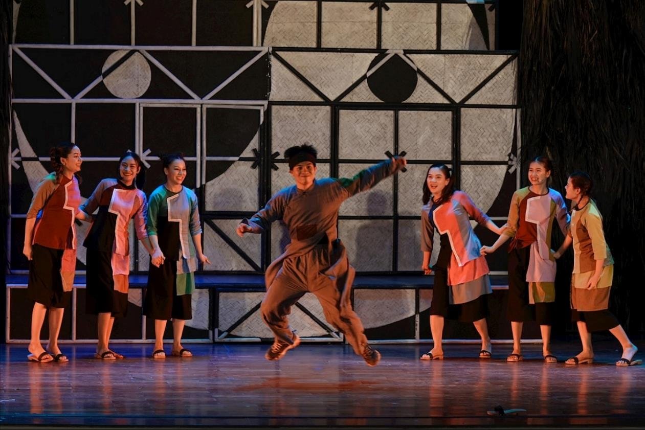 hon-truong-ba-3.jpg