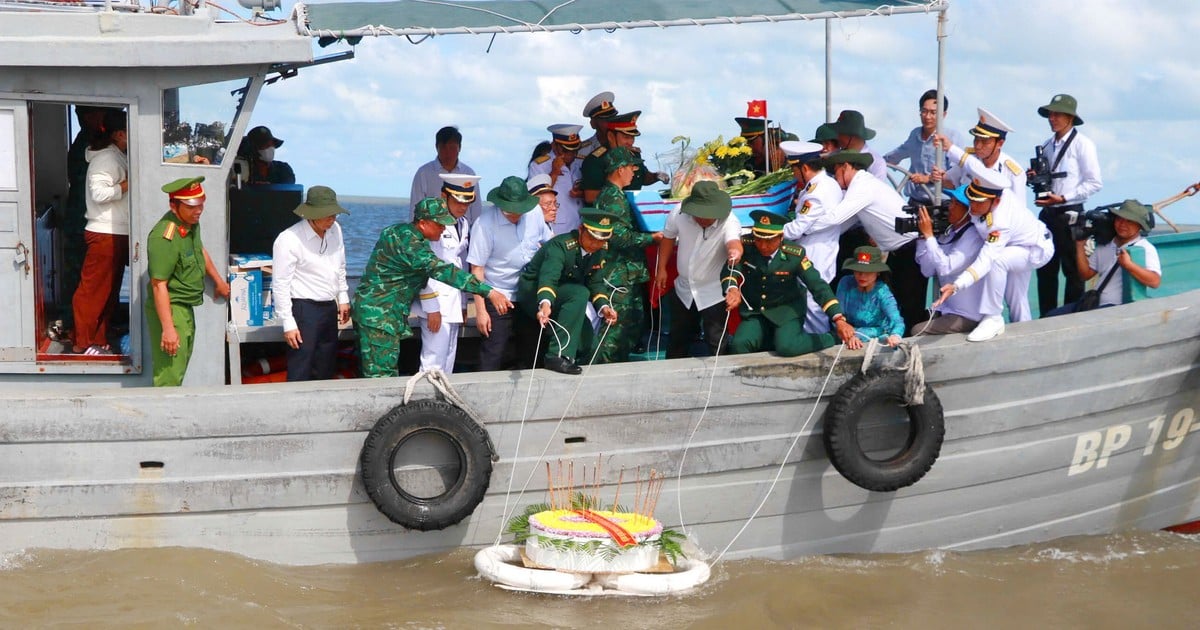 Đường Hồ Chí Minh trên biển (Bến Vàm Lũng) - Biểu tượng vinh quang, tự hào của dân tộc