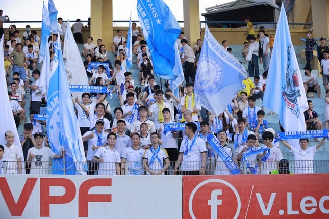 En directo: Hanoi FC vs Nam Dinh Blue Steel 0-0 (H1): Hanoi contraataca peligrosamente (foto 18)