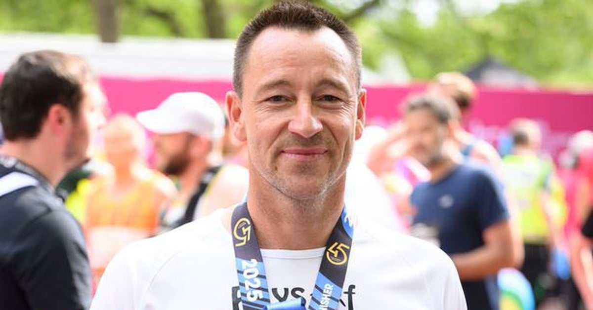 Là siêu sao bóng đá, John Terry thừa nhận chạy marathon khổ hơn